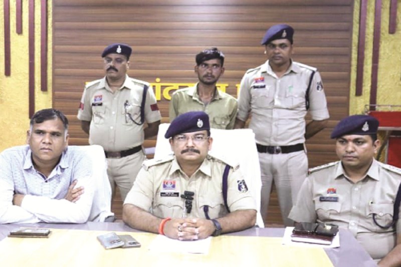 CG Crime: रायपुर से राजनांदगाव बेचने पहुंचा था, 34 किलो गांजा सहित आरोपी गिरफ्तार