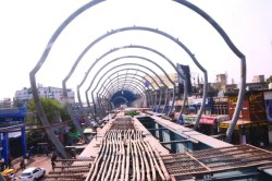 Raipur Sky Walk: आठ साल से अधूरे स्कॉईवाक से निकालेंगे जर्जर पार्ट, ठेका एजेंसी
ने लगाया तंबू, 38 करोड़ में निर्माण पूरा करने का काम शुरू - image