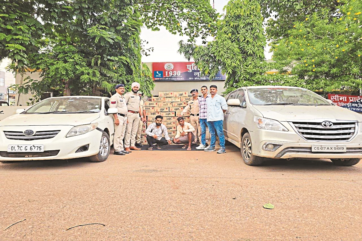 CG Crime: लग्जरी कार से शराब तस्करी, 800 पेटी के साथ 3 शातिर गिरफ्तार