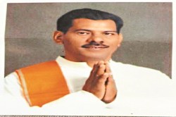 Yoga Diwas 2025: घुटने के दर्द से थे परेशान, योगाभ्यास से मिली राहत, अब 3 जगहों
पर दूसरों को करा रहे योग - image