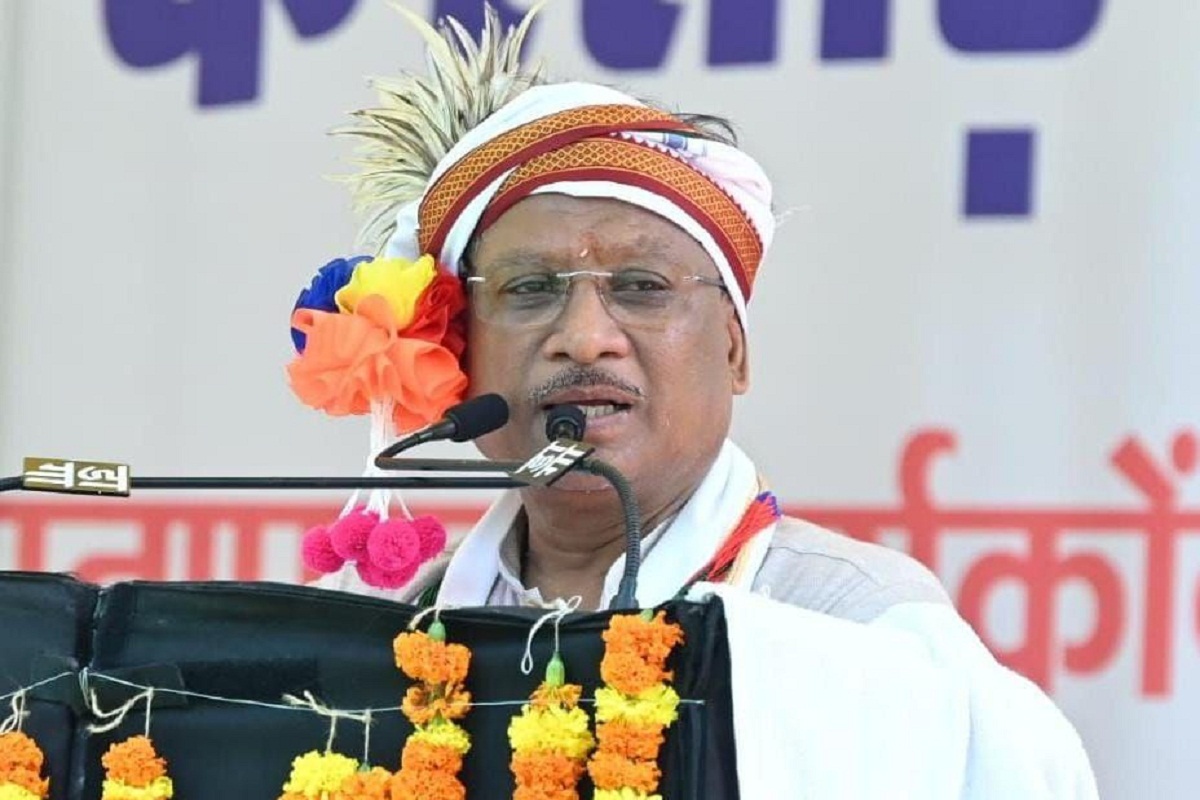 CG News: बुढालपेन करसाड़ एवं मांदरी महोत्सव में शामिल हुए CM साय, की मां के नाम
एक पेड़ लगाने की अपील
