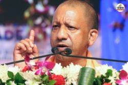 उत्तर प्रदेश के 28,830 चौराहों की चमकेगी किस्मत, यातायात सुधार पर 2000 करोड़
खर्च करेगी सरकार - image