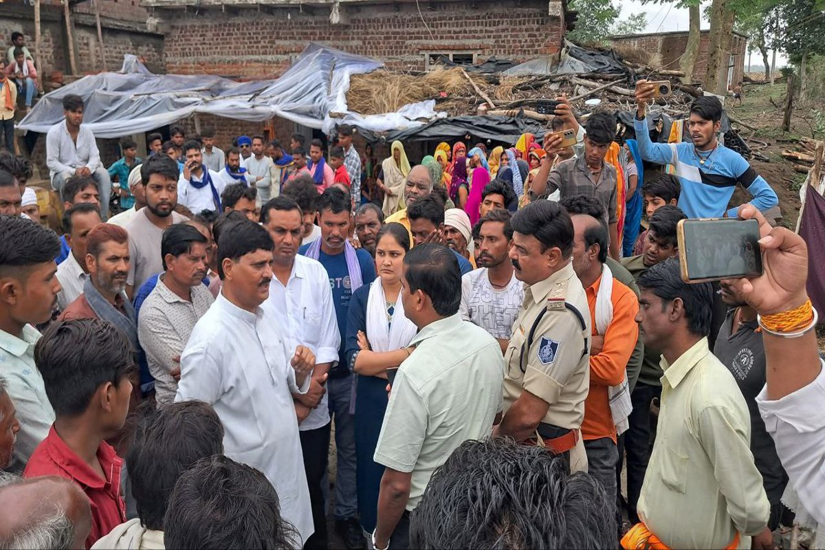 मृतक की पत्नी से जीतू पटवारी ने वीडियो कॉल पर की बात