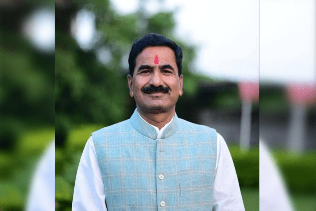 Former MLA Virendra Raghuvanshi Left Congress