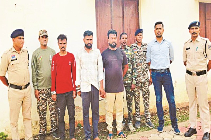 CG Crime: दोहरे हत्याकांड की गुत्थी सुलझी, भतीजे के मर्डर का बदला लेने दिया था सुपारी