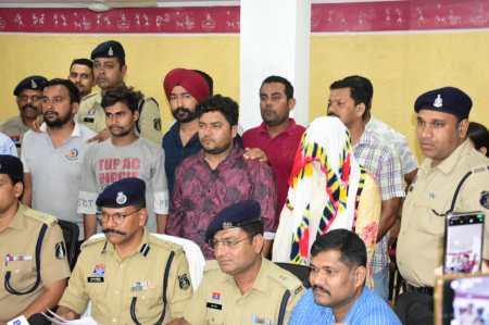Crime: डीडी नगर सूटकेस मर्डर मिस्ट्री : करोड़ों की संपत्ति, सेवा की आड़ में हड़पने की थी साजिश