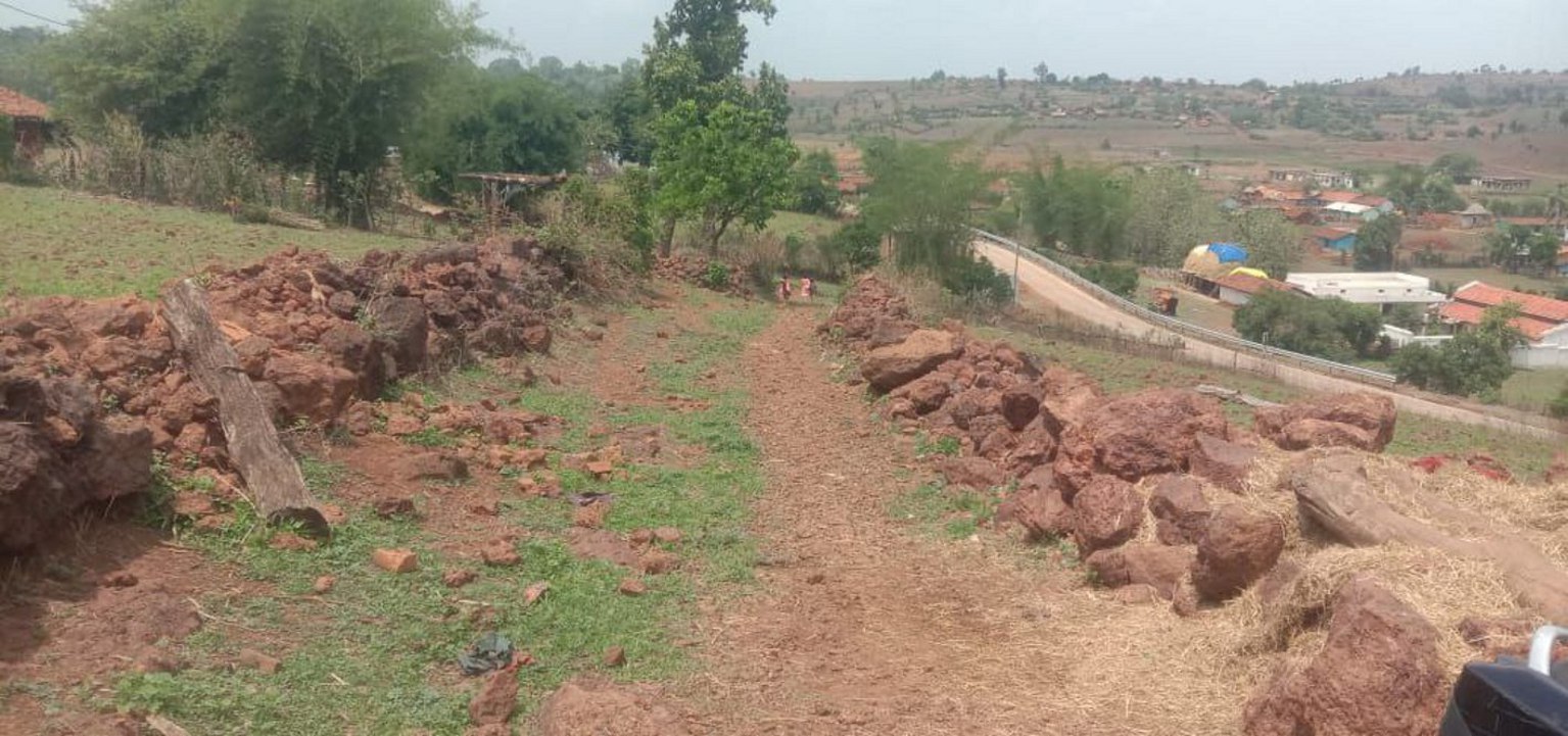 सडक़ निर्माण का कार्य कराए बिना ही आहरित कर लिए गए पांच लाख रुपए