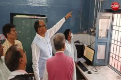 जिला अस्पताल की बदहाली देख भड़के डिप्टी सीएम, तल से छत तक हालात बद से बदतर,
डॉक्टरों को लगाई फटकार - image