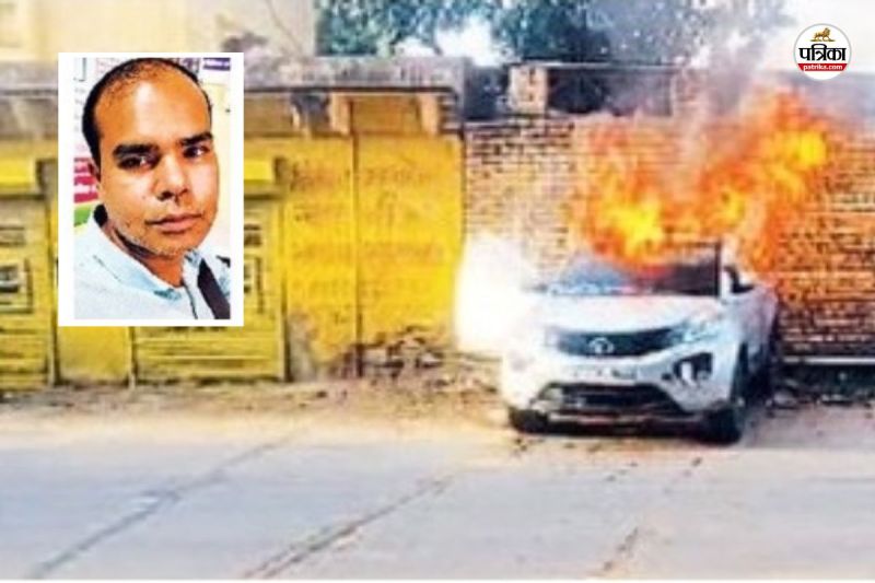 Bharatpur Bhusavar Tragic Accident Government Doctor burnt alive in car fire local people sad