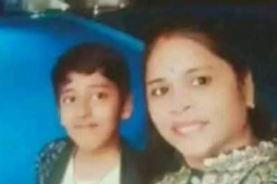 14 साल के अभ्युदय की संदिग्ध मौत में आरोपी मां को मिली बेल, 98 दिन बाद आई जेल से
बाहर - image