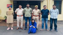 ऑनलाइन गेम में पैसे हारने पर बहू ने घर में ही कर डाली चोरी, सास-ससुर के बाहर
जाने पर रची कहानी - image