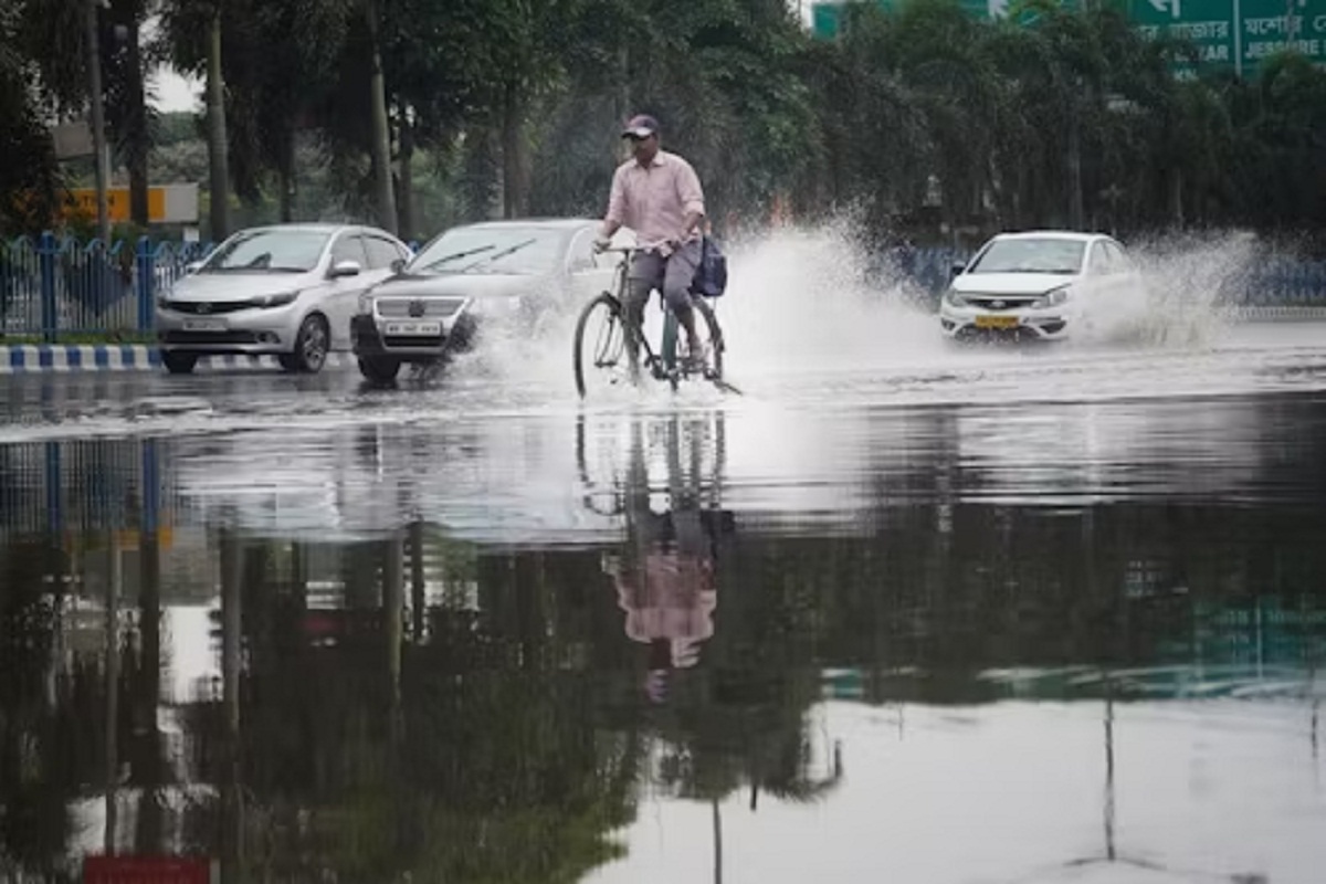 Monsoon 2025: मानसून पकड़ेगा जोर! 13 जिलों में होगी भारी बारिश, IMD का येलो अलर्ट जारी