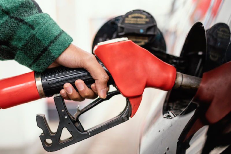 Petrol adulteration by mixing water MP News (फोटो सोर्स- freepik)