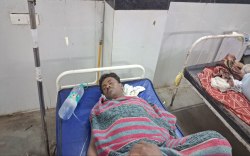 आकाशीय बिजली गिरने से मां-बेटी की मौत, पति गंभीर हालत में भर्ती - image