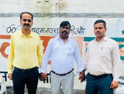 झारखंड के विनोद ने सरकार को लगा दिया 34 करोड़ रुपए का चूना, बड़े बड़े अधिकारी भी
नहीं पकड़ पाए - image