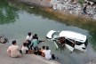 Accident: बेकाबू कार हसदेव नहर में गिरी, बाल-बाल बची चार युवकों की जान, देखें
Video