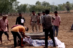 मां ने बेटे की मारी गोली, इलाके में सनसनी - image