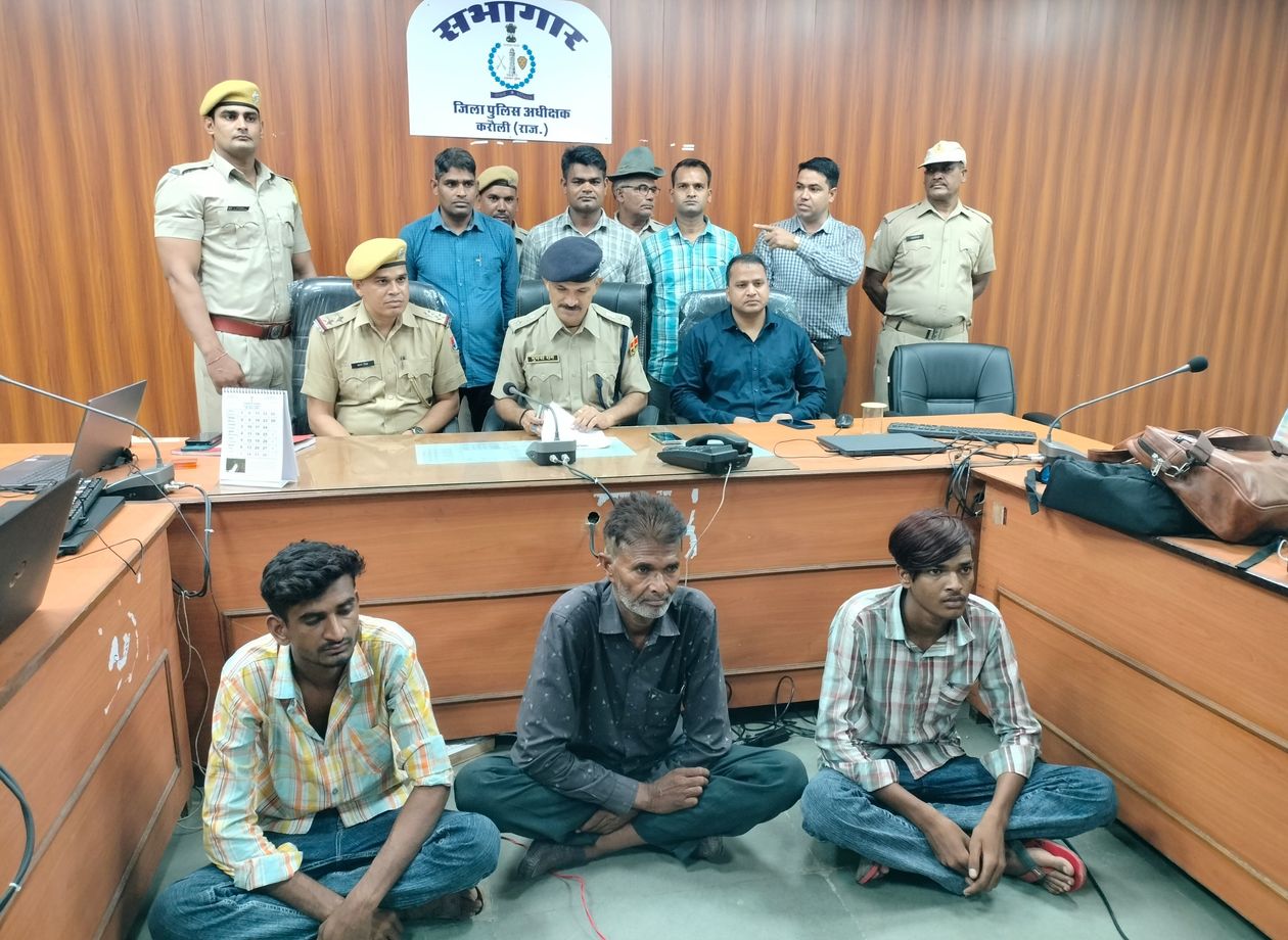एक करोड़ 10 लाख की स्मैक पकड़ी, करौली में पुलिस का नशे के कारोबार पर नकेल कसने
का Big Action