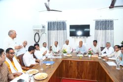 मंत्री बोले, अवैध कनेक्शन पर तत्काल एफआईआर दर्ज करवाएं अधिकारी - image