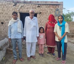 उधर अहमदाबाद प्लेन क्रेश मृतकों को एक करोड़ मुआवजा, यहां पांच लाख के लिए काट रहे
चक्कर - image