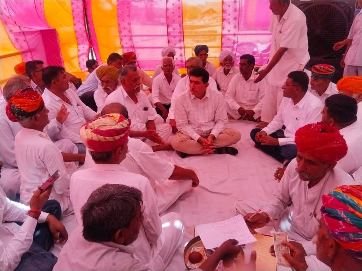 असल में सामाजिक संगठनों को अब शादी के फिजूल खर्चों को लेकर फिक्र होने लगी है - image