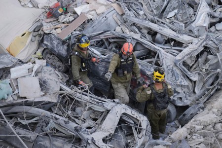 Iranian missile strikes residential building in Tel Aviv, Israel