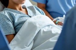 3 साल की उम्र में पीरियड, 14 साल किया कैंसर का इलाज… डॉक्टरों ने ओवरी निकाली;
बाद में पता चला कुछ ऐसा - image