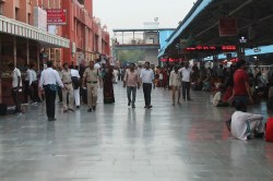 Jodhpur: जोधपुर रेलवे स्टेशन पर बम की सूचना से हड़कंप, सूरत में मिली मोबाइल की
लोकेशन - image