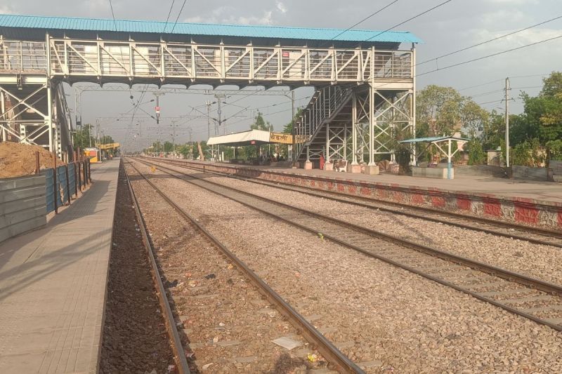 kasganj bharatpur train