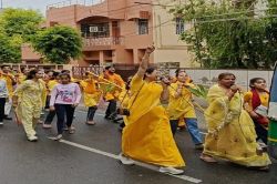 गायत्री श क्ति पीठ में विश्व में शांति के लिए हुआ यज्ञ,
पौधों की कावड़ यात्रा निकाली - image