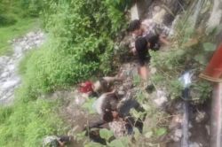 केदारनाथ में जंगलचट्टी के पास पैदल मार्ग पर पहाड़ी से बोल्डर गिरे, दो की मौत - image