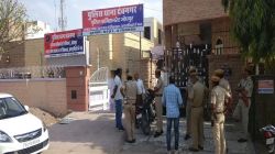 मासूम के ऊपर से निकला मिक्सर का टायर, मौत - image