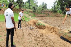 छत्तीसगढ़ के इस जिले में मिला दुनिया का सबसे जहरीला सांप , रेस्क्यू कर बचाई
लोगों की जान - image