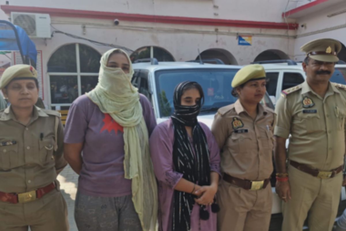 ग्रेटर नोएडा में ‘लेडी डॉन’ गैंग का पर्दाफाश, 11 गिरफ्तार, 2 नाबालिग भी हिरासत
में