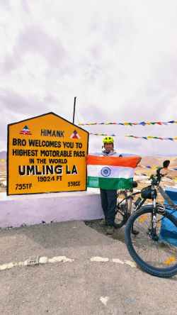 चूरू के ललित ने साइकिल से दुनिया की सबसे ऊंची रोड ‘उम्लिंगला टॉप’ फतह की - image