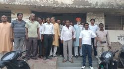 लौंगिया सामुदायिक भवन दस साल से जर्जर, भवन में आई दरारें - image