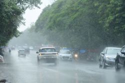 Monsoon: 30 घंटे बाद आंधी-तूफान-बारिश संग धमाकेदार एंट्री लेगा मॉनसून, 24 जिलों
में अलर्ट - image