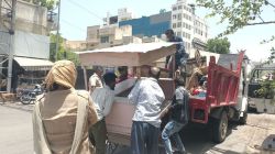 निगम ने बंद ठेले हटवाए, कई जगह की कार्रवाई - image