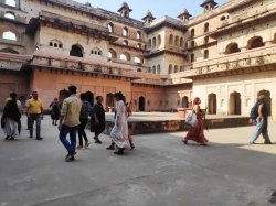 स्वदेश दर्शन योजना: किले में जाने के लिए बनेगा दूसरा पुल, तैयार की जाएगी ओरछा की
वेबसाइट - image