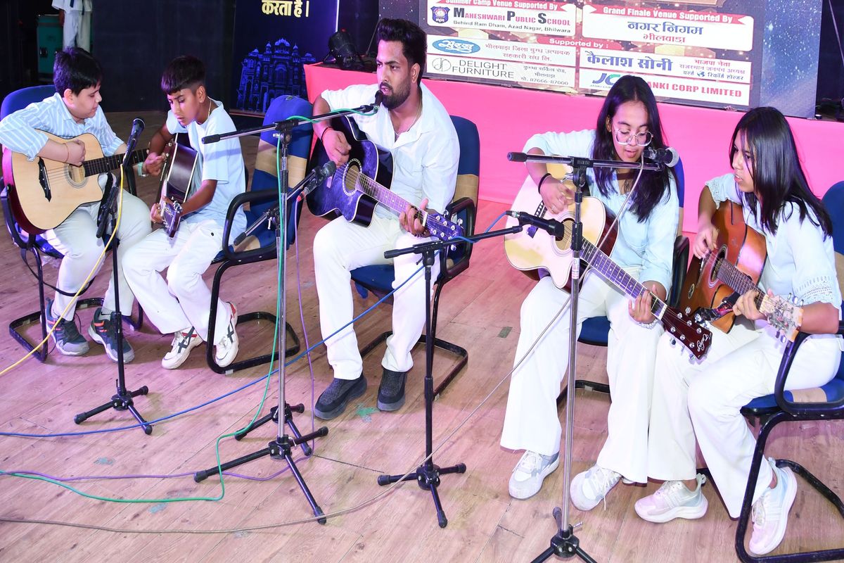 राजस्थान पत्रिका के पाई के ग्रैंड फिनाले में रही मस्ती की धमाल
