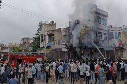 अलवर: शॉपिंग कॉम्प्लेक्स की दुकान में आग, लाखों का सामान जलकर हुआ खाक - image