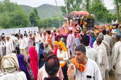 हनुमान मंदिर आश्रम के महंत का निधन, हजारों अनुयायियों ने अंतिम दर्शन किए - image