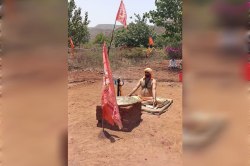 VIDEO: भीषण गर्मी में उपलों की आग के बीच साधना, श्रद्धालुओं ने किए दर्शन - image