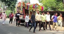 गुरु पूर्णिमा पर्व… खंडवा-नागपुर रोड पर गूंजने लगा भज लो दादाजी का नाम… भज लो
हरिहर जी का नाम - image