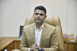 डॉ ओमप्रकाश ने राजकोट जिला कलक्टर का संभाला पदभार - image