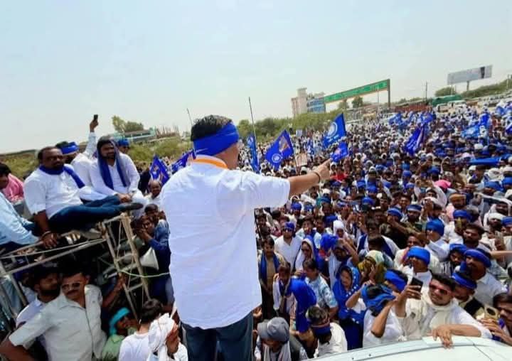 Ambedkar statue controversy mp news(फोटो सोर्स- सत्येंद्र विद्रोही एमपी आजाद समाज पार्टी प्रदेशाध्यक्ष ट्विटर)