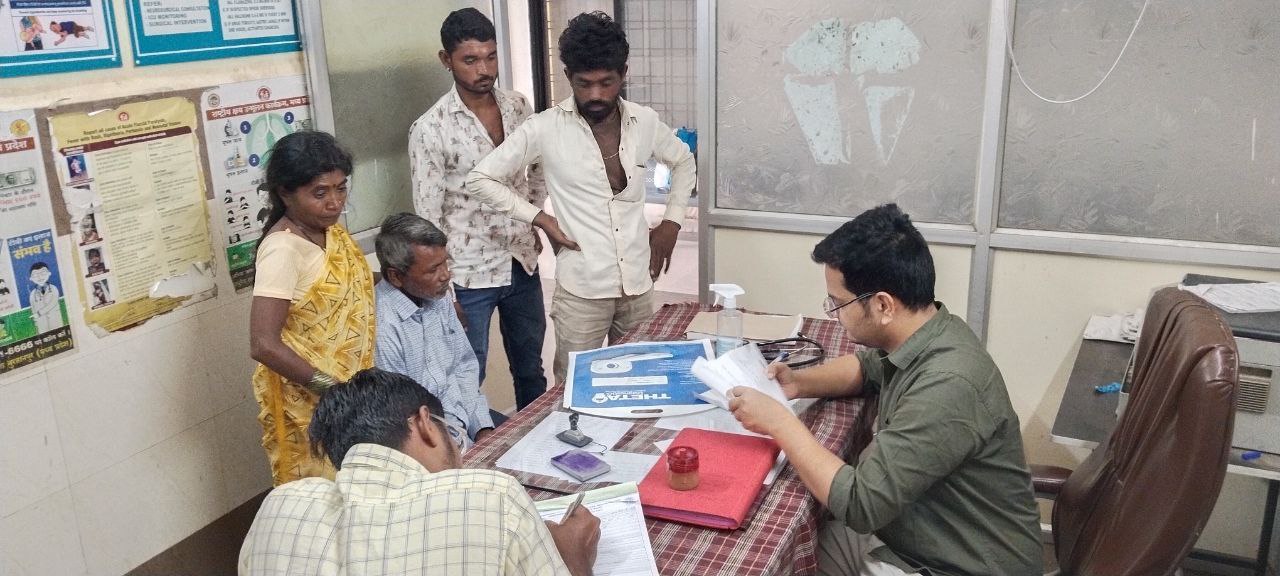 एक नेत्र विशेषज्ञ, 5 मेडिकल ऑफिसरों के ट्रांसफर, रैफर सेंटर बना जिला अस्पताल