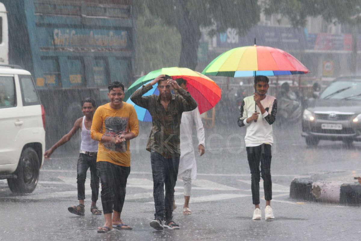 एमपी में जोरदार बारिश का दौर, टूटा 7 साल पुराना रिकॉर्ड, नदियों का बढ़ा जलस्तर
