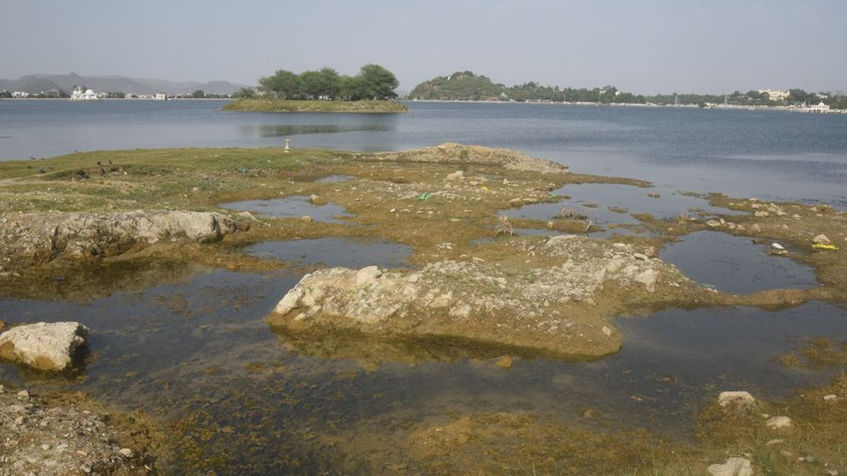 राहत की खबर: तालाबों में पिछली बार से ज्यादा पानी इस साल भरा, जानें बांध-तालाबों
में वर्तमान में कितना पानी