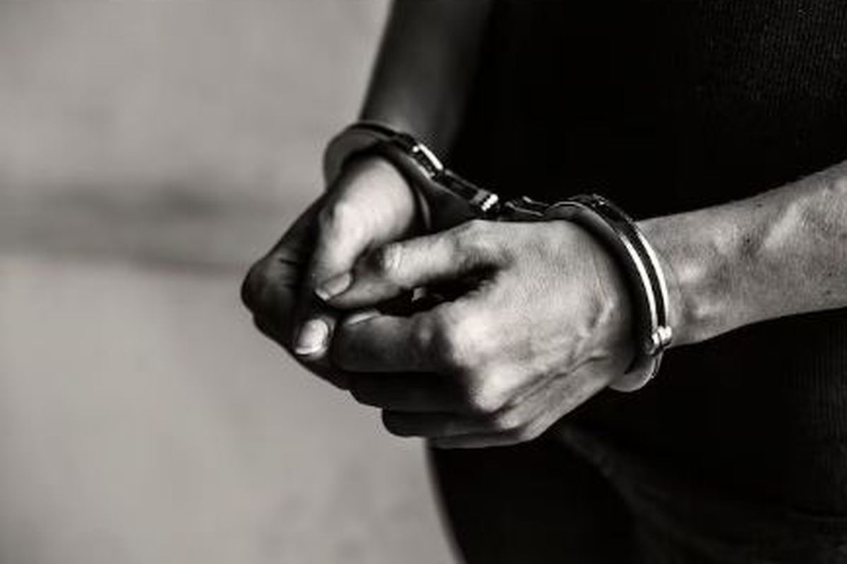 Rajasthan: पिता दोस्तों के साथ मिलकर बेटी से करने लगा अश्लील हरकत, नाना के
देहांत पर हरियाणा गई थी मां